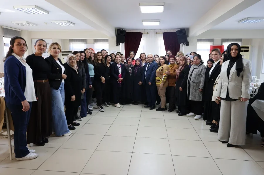 Keçiören'de kadın ve aile üzerine söyleşi düzenlendi